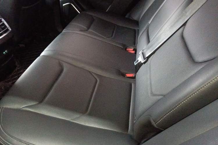 Used BYD Song Pro 2019 1.5T Automatic Prestige Model
