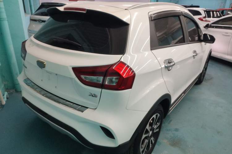 Used Geely Auto Vision X3 2017 1.5L Manual Luxury Model
