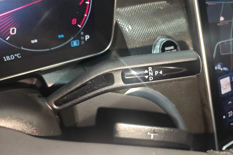 Used Mercedes-Benz GLC 2023 GLC 260 L 4MATIC Dynamic Edition 5-seater
