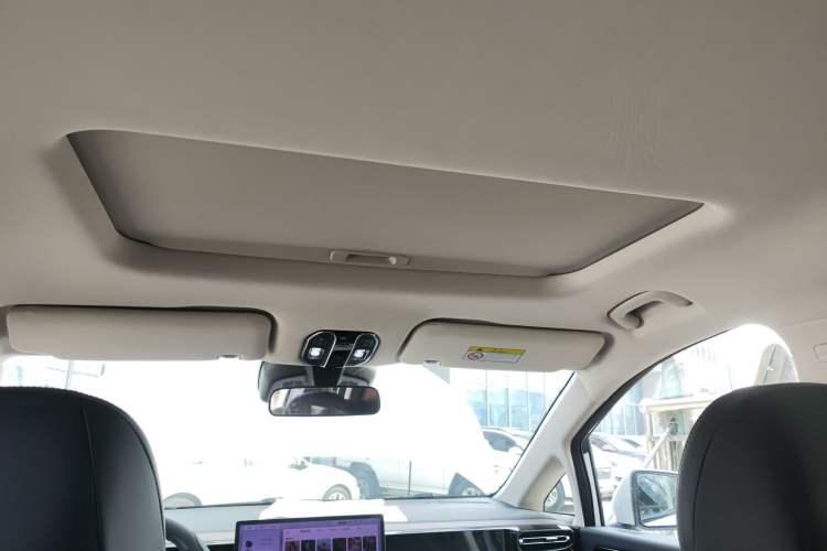 Used GAC Trumpchi Trumpchi E8 2024 Honor Series 2.0L Honor Edition
