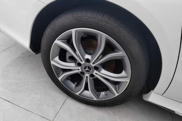 Used Mercedes-Benz E-Class 2021 E 300 L Sporty and Stylish Model
