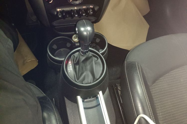 Used  Countryman 2014 1.6L COOPER Fun
