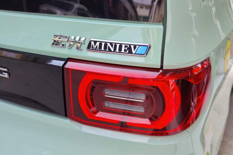 Used Wuling Hongguang MINIEV 2022 Macaron Premium Model – Lithium Iron Phosphate