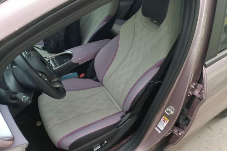 Used BYD Dolphin 2023 420 km Fashion Edition
