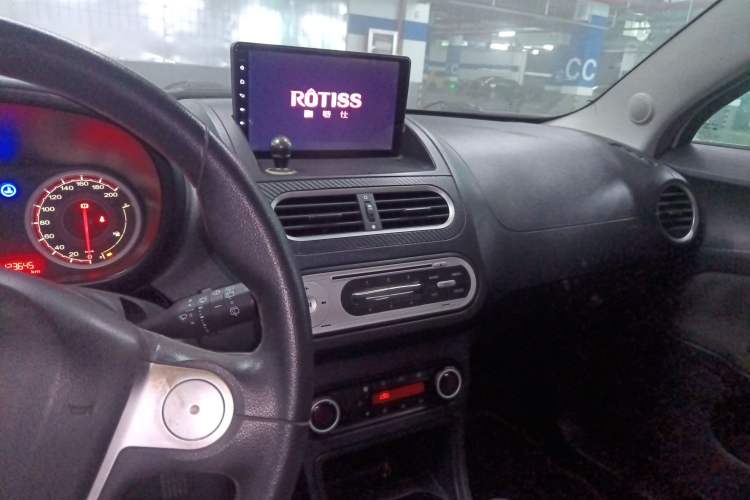 Used MG 3 2014 1.5L AMT Elite Edition
