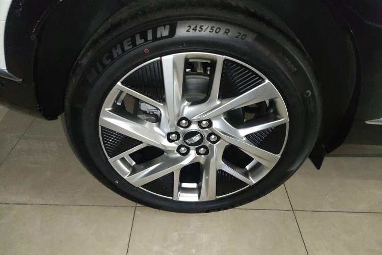 Used Cadillac OPTIQ 2024 Standard Range Version