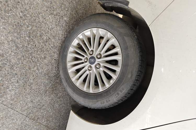 Used Ford Escort 2015 1.5L Manual Comfort Model