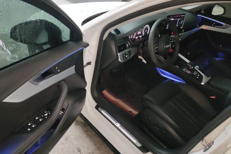 Used Audi A4L 2022 40 TFSI Luxury Dynamic Model