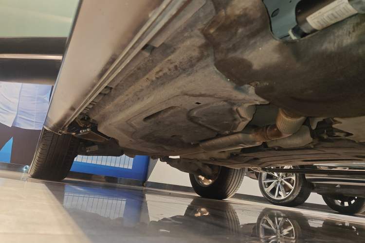 Used Land Rover Defender 2023 110 3.0T P400 75th Anniversary Legend Edition
