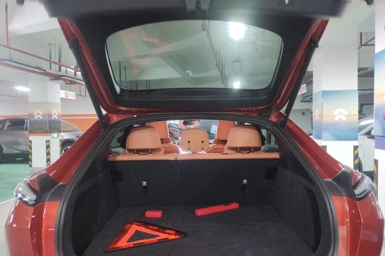 Used ONVO L60 2024 60 kWh All-Wheel Drive
