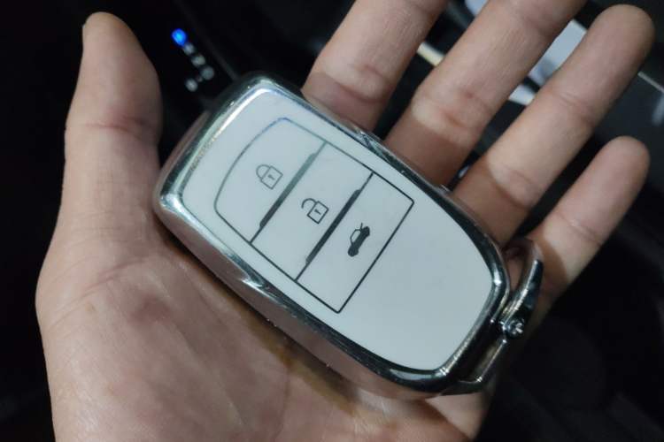 Used Toyota Corolla 2024 1.8L Smart Electric Hybrid Dual-Engine Elite Edition
