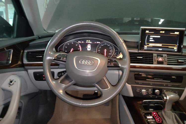 Used Audi A6L 2014 30 FSI Technology Model
