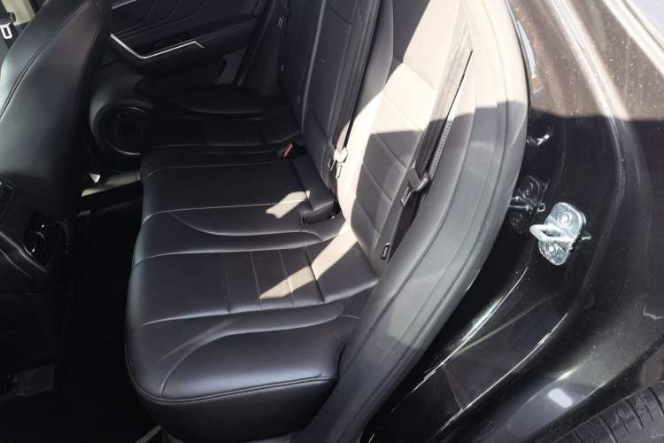 Used Wey VV5 2017 2.0T Ultra-Luxury Version
