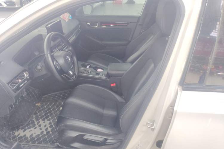 Used Honda Civic 2023 240TURBO CVT Dynamic Edition