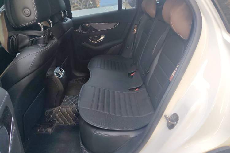 Used Mercedes-Benz GLC 2017 GLC 260 4MATIC Luxury Model
