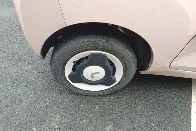 Used Wuling Hongguang MINIEV 2021 Macaron Premium Model – Lithium-NMC
