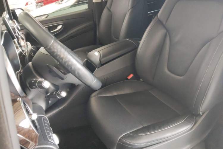 TDK.VehicleDetails.img