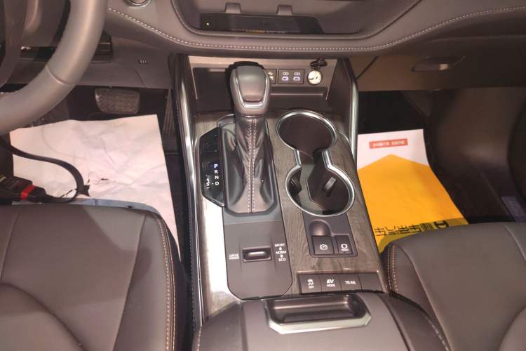 Used Toyota Crown Land Cruiser 2024 2.5L HEV Four-Wheel Drive Premium Edition
