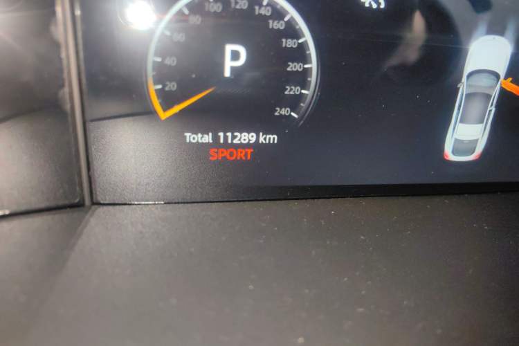 Used Changan UNI-V 2024 1.5T Prestige Sport Edition
