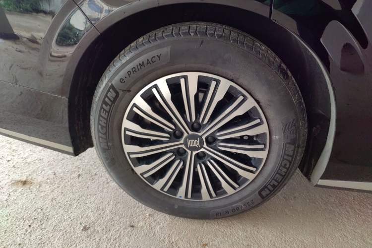 Used BYD Xia 2025 DM-i 1.5T 180km Excellence Model
