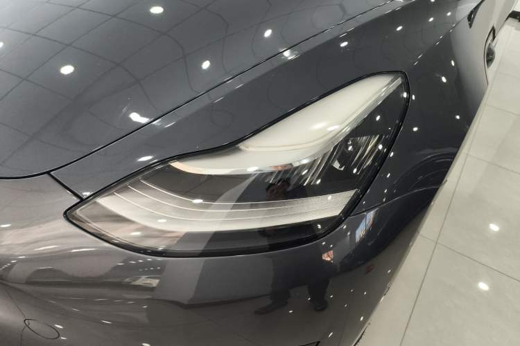 Used Tesla Model 3 2019 Standard Range Rear-Drive Upgraded Version
