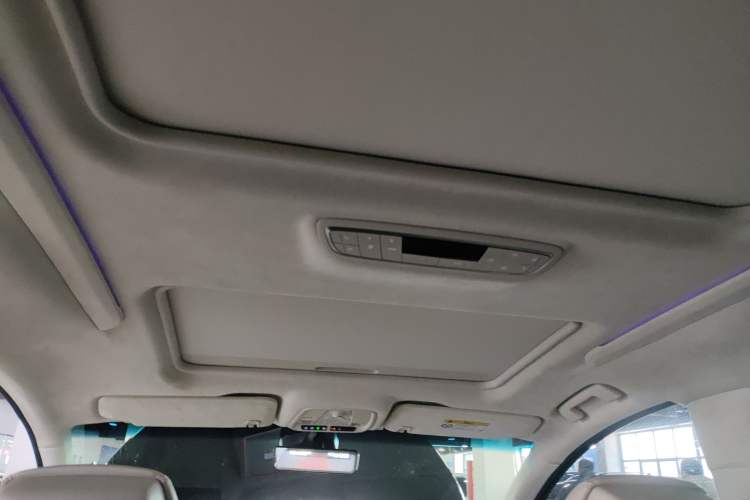 Used Buick GL8 2020 Avenir Avia 7-Seater Deluxe Edition
