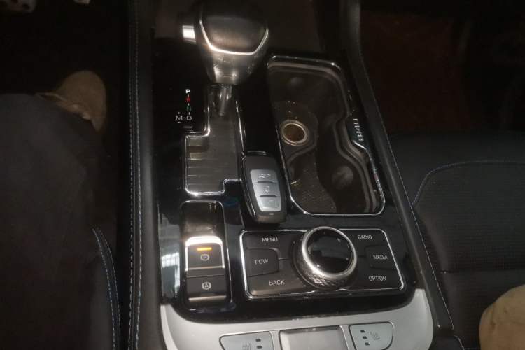 Used Beijing Auto BJ40 2019 2.3T Automatic Four-Wheel Drive Urban Hunter Edition Premium Model China VI Emission Standard
