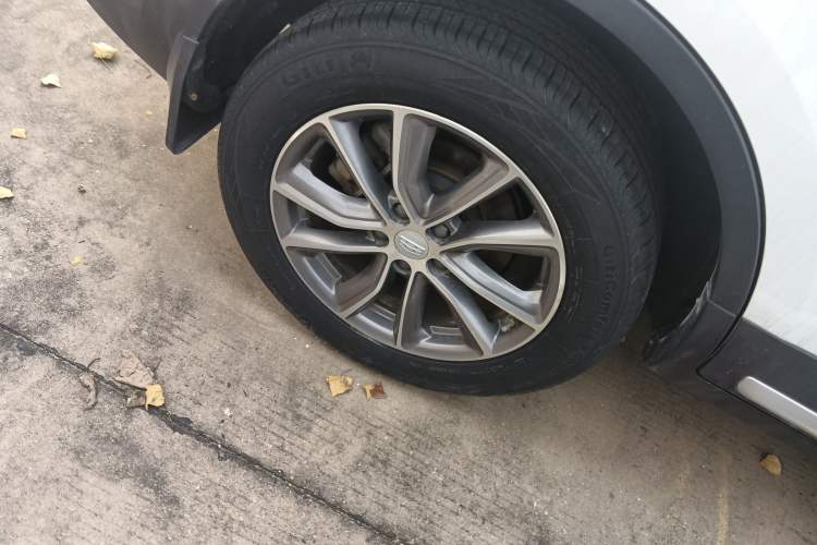 Used Geely Auto Emgrand X7 Sport 2020 1.8TD DCT Two-Wheel Drive Smart Connect 4G-Enabled Version