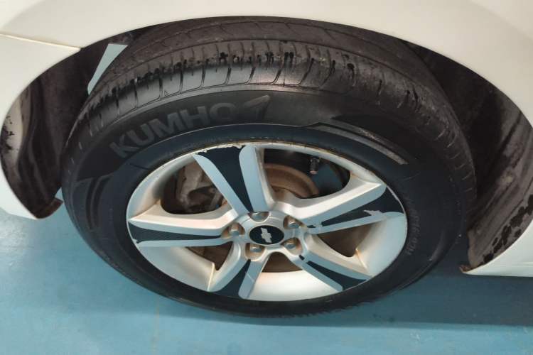 Used Chevrolet Cruze 2013 Hatchback 1.6L Manual Luxury Model