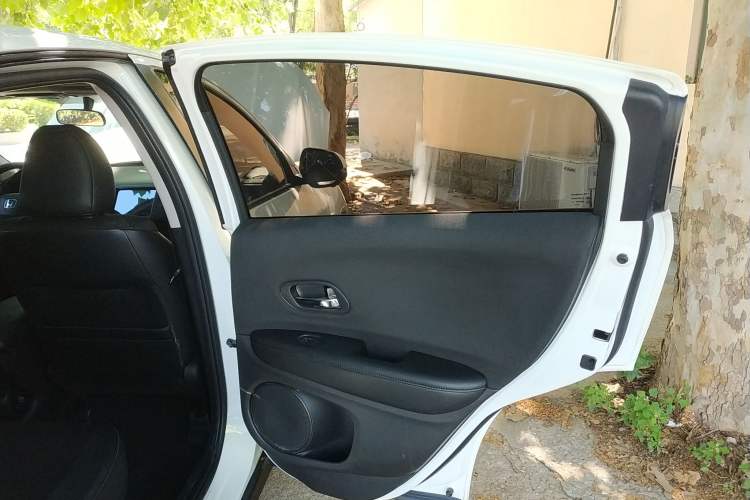 Used Honda Vezel 2019 1.5L CVT Pioneer Edition China V
