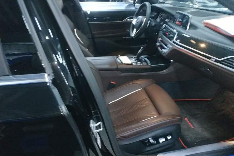 Used BMW 7 Series 2018 730Li Luxury Edition M Sport Package
