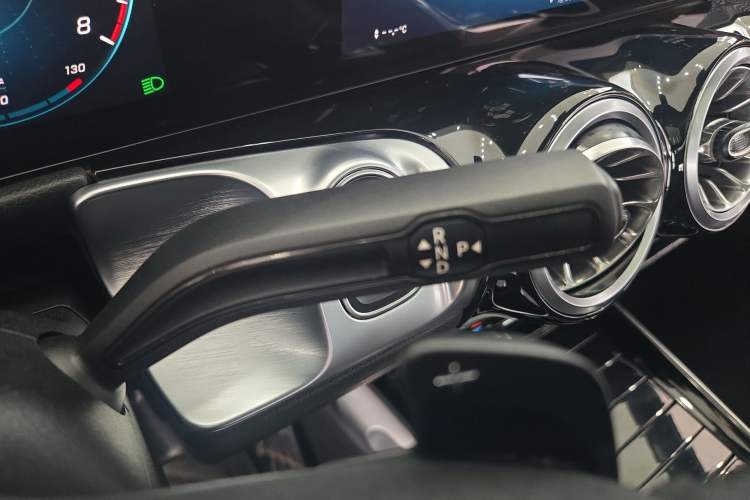 Used Mercedes-Benz GLB 2021 GLB 200 Fashion Model
