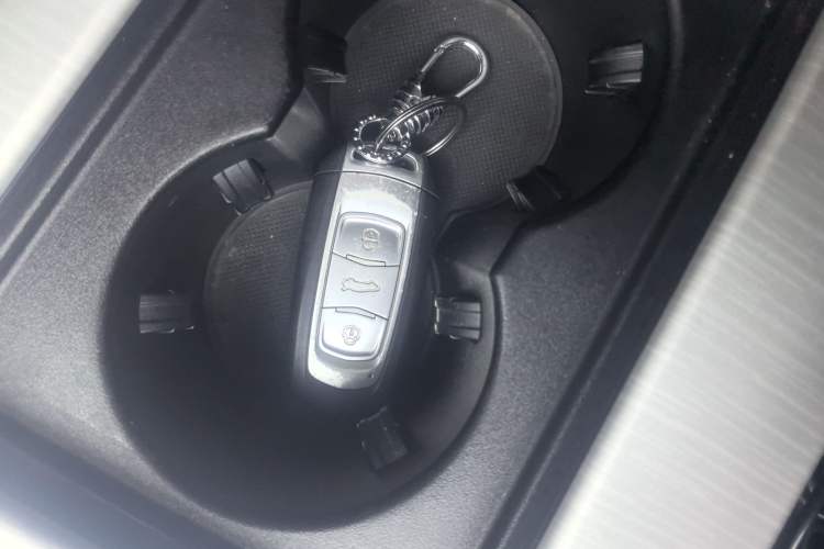 Used Geely Auto Emgrand X7 Sport 2020 1.8TD DCT Two-Wheel Drive Smart Connect 4G-Enabled Version