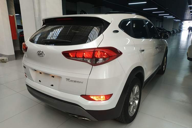 Used Hyundai Tucson 2018 1.6T Dual-Clutch Two-Wheel Drive 15th Anniversary Special Edition
