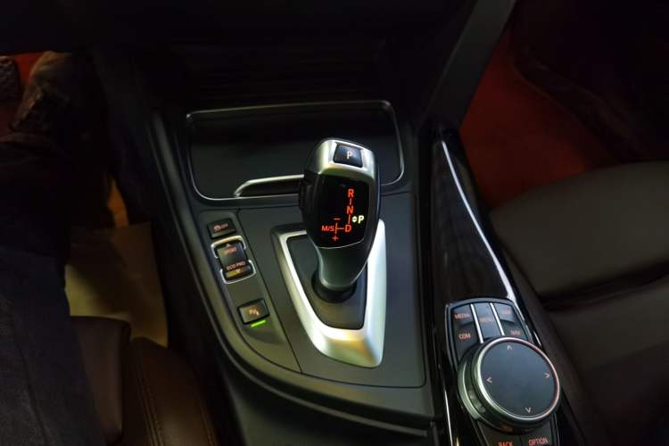 Used BMW 3 Series 2019 320Li Fashion Model
