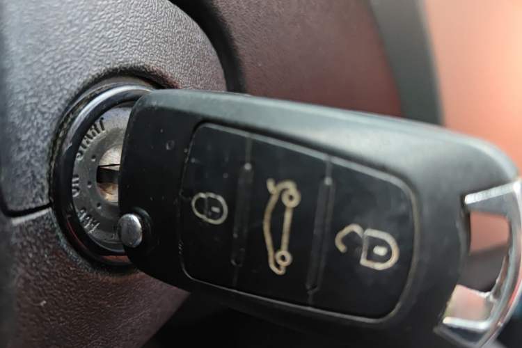 Used Haval H1 2017 Red-Label 1.5L AMT Luxury Model
