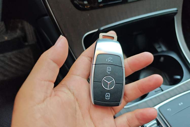 Used Mercedes-Benz GLC 2020 Facelift GLC 300 L 4MATIC Dynamic Edition
