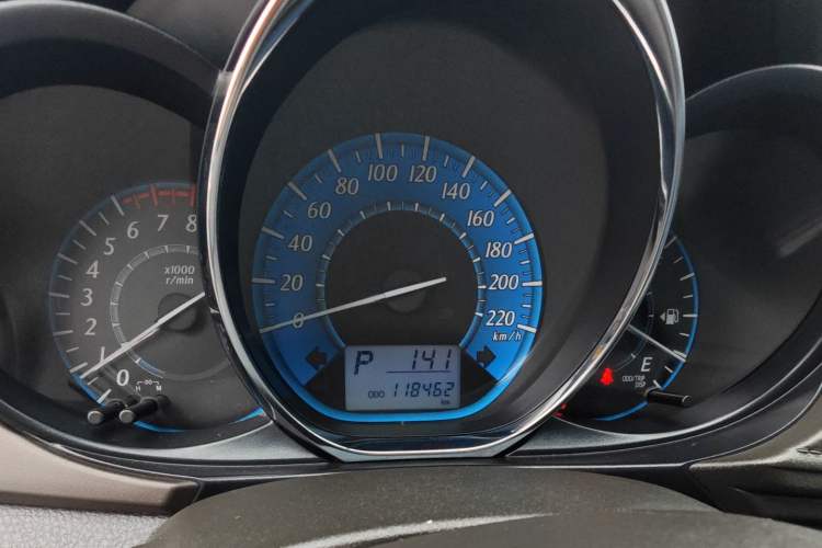 Used Toyota YARiS L 2015 1.5E Automatic Charm Edition
