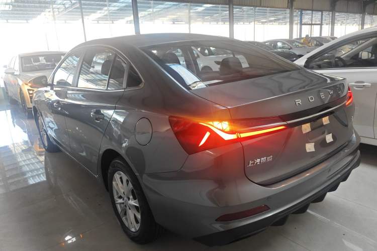 Used Roewe i5 
