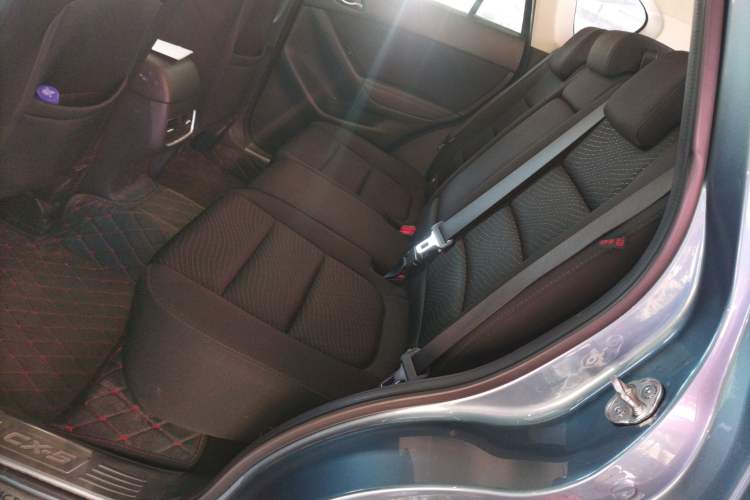 Used Mazda CX-5 2015 2.0L Automatic Two-Wheel Drive Urban Version
