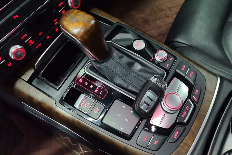 Used Audi A6L 2018 30th Anniversary Edition 50 TFSI quattro Prestige Model
