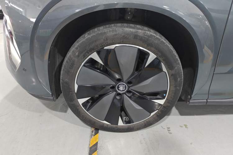 Used BYD Tang L 2025 DM 175KM Drone Player Edition
