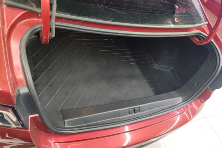 Used Peugeot 308 2016 1.6L Automatic Luxury Edition