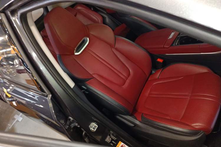 Used Changan CS75 PLUS 2022 1.5T Automatic Luxury Model
