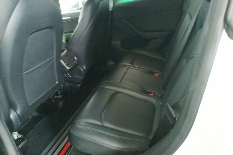 Used Tesla Model Y 2021 Long-Range All-Wheel-Drive Version
