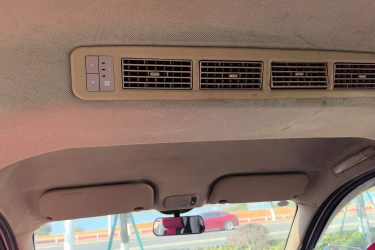 Used Wuling Rongguang V 2016 1.5L Standard Version