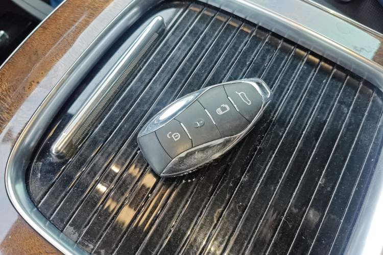 Used Hongqi HQ9 2023 2.0T Smart Connect Flagship Edition
