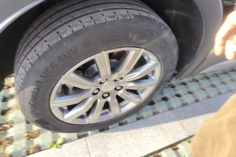 Used Cadillac XT4 2022 28T Two-Wheel-Drive Luxury Version
