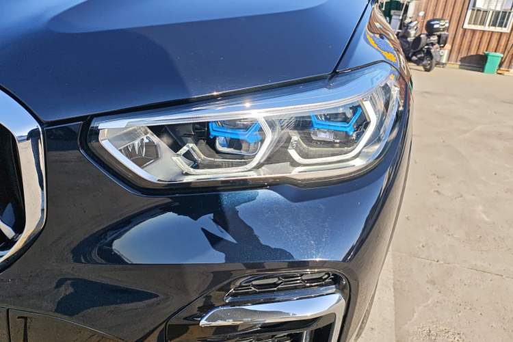 Used BMW X5 2022 Restyled xDrive 30Li Luxury Version M Sport Package
