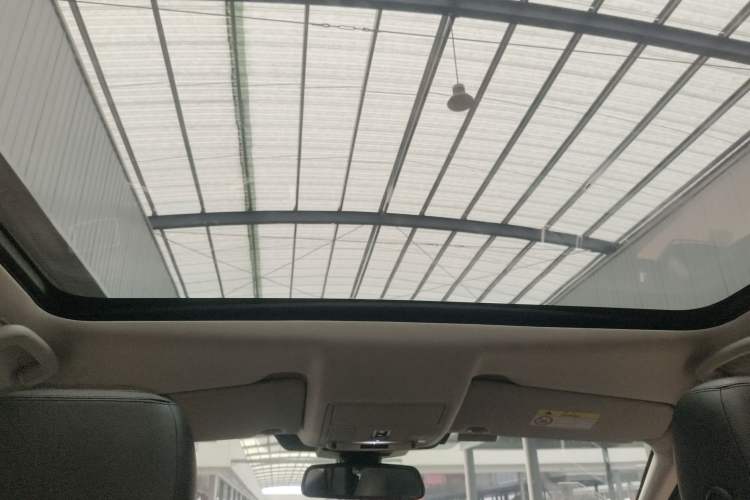 Used Land Rover Discovery Sport 2019 240 PS SE Version China VI Standard